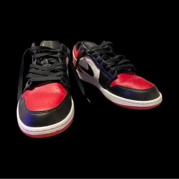 Men’s Jordan 1 Low Bred Toe - Picture 4 of 10